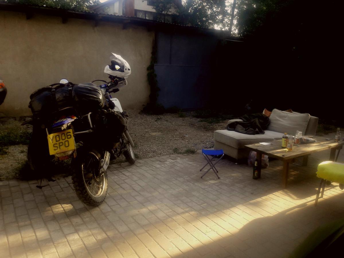 Freedom Hostel Almatı Dış mekan fotoğraf