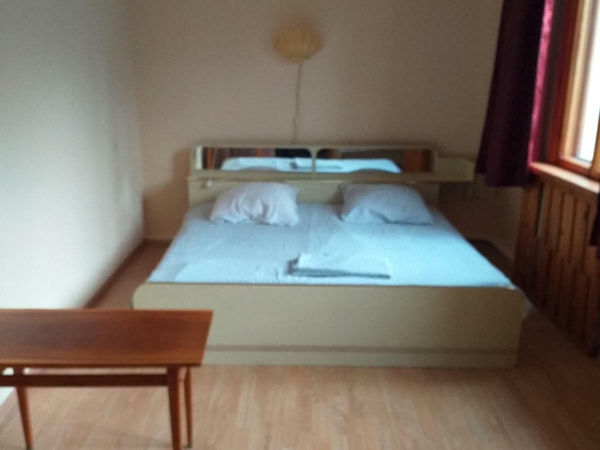 Freedom Hostel Almatı Dış mekan fotoğraf